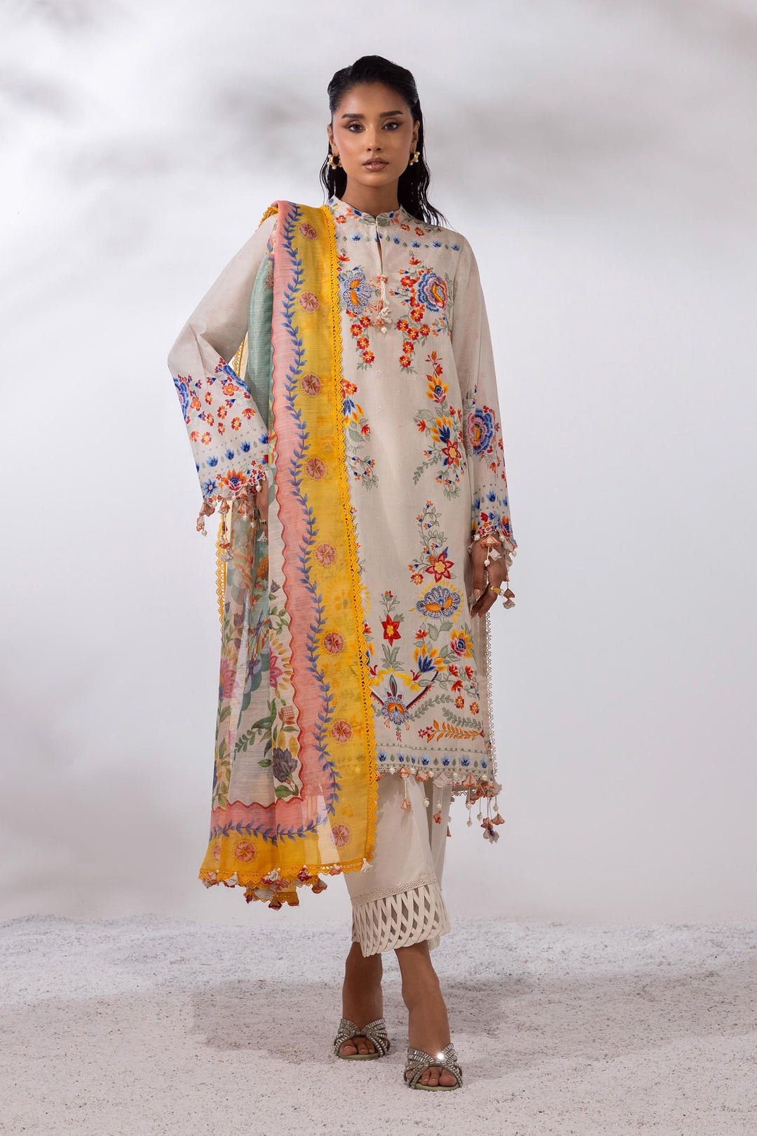 Design 18A Sana Safinaz Muzlin Unstitiched