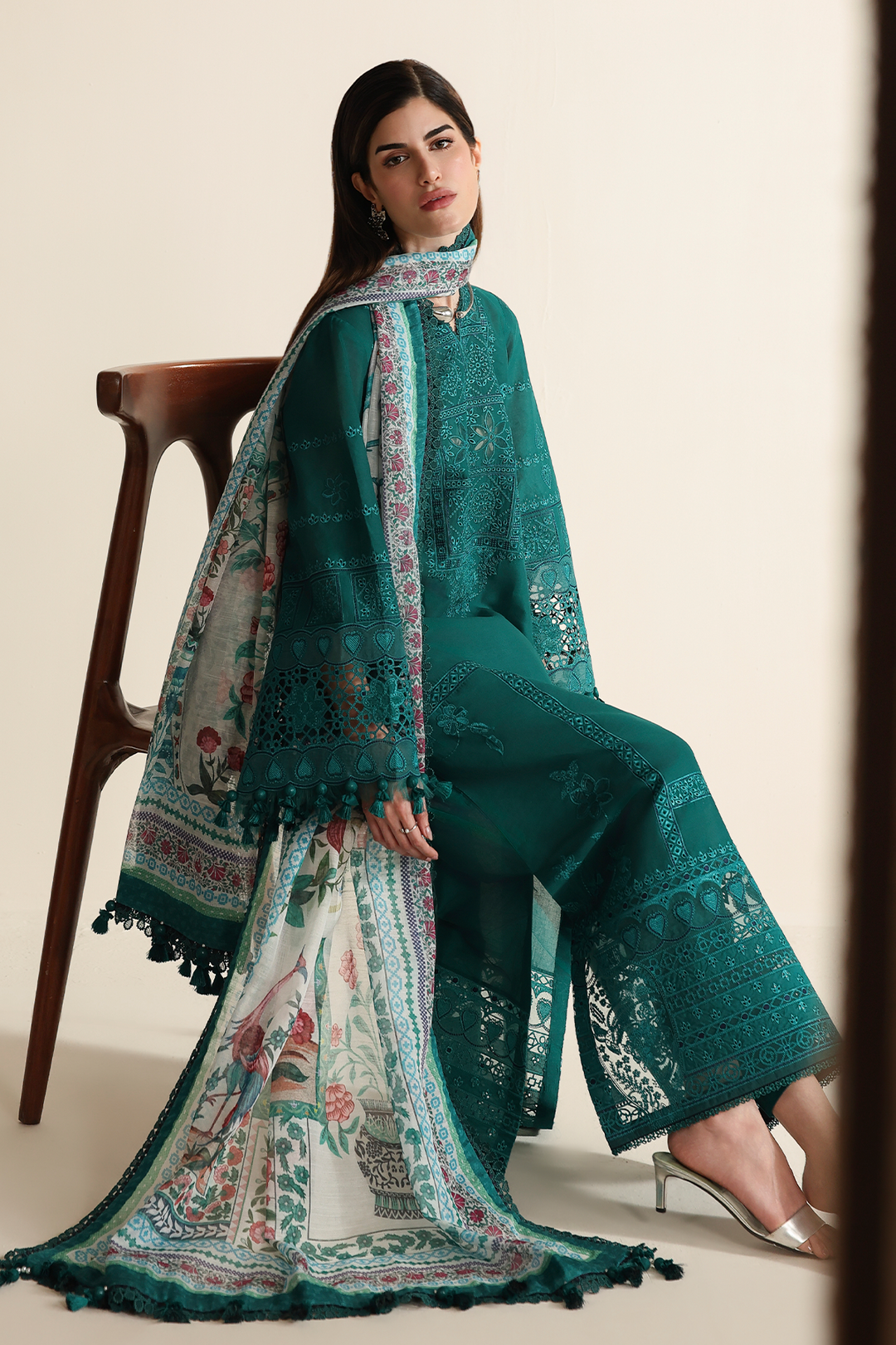 Design 3 - Jazmin Iris Luxury Stitched