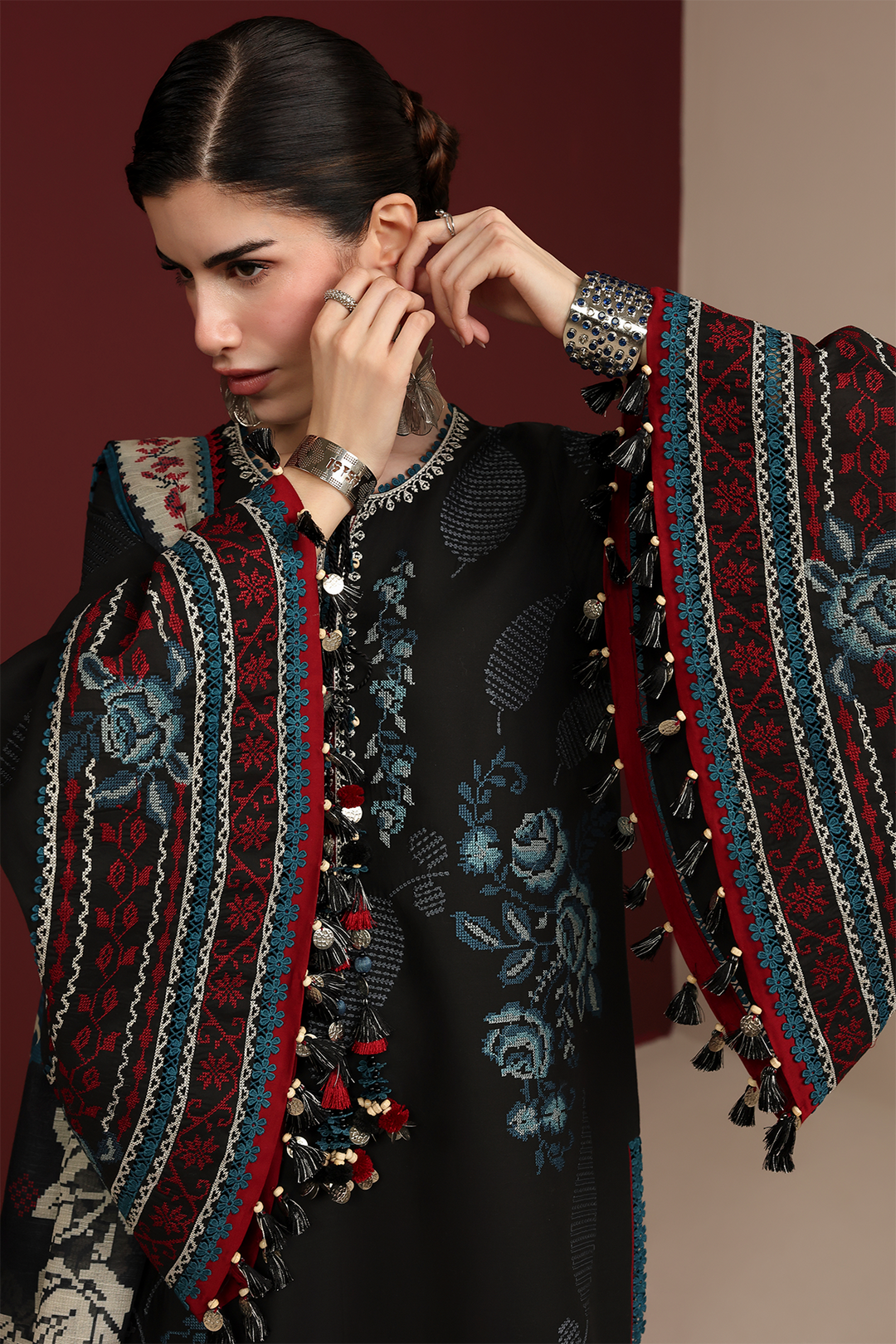 Design 5 - Jazmin Iris Luxury Stitched