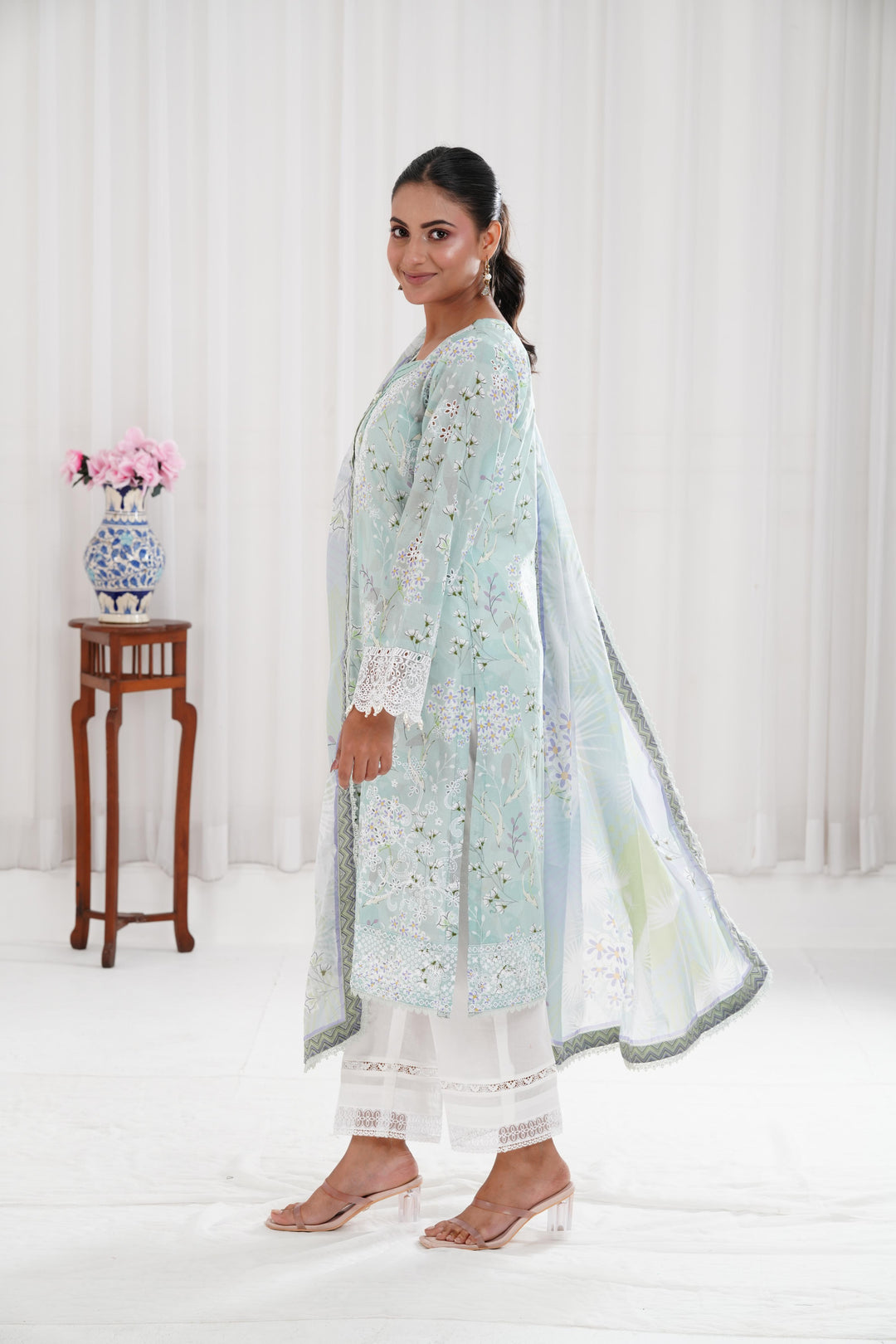 Tulip Glow - Farasha Printed Essentials Stitched