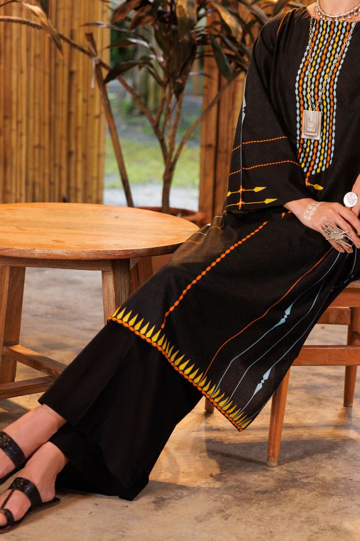 Lawn Black Stitched Suit - Almirah