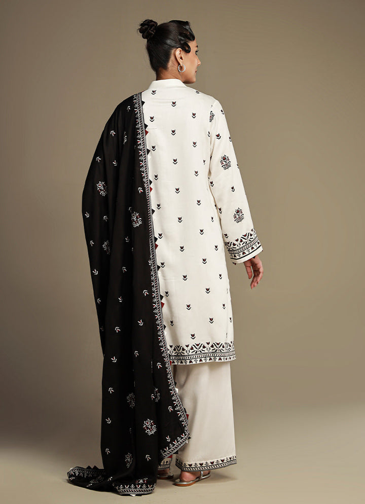 Twill Viscose White Stitched Suit - Image