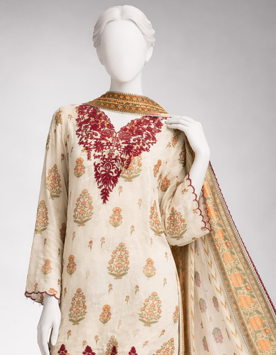 Lawn Multicolor Unstitched Suit - J. Junaid Jamshed