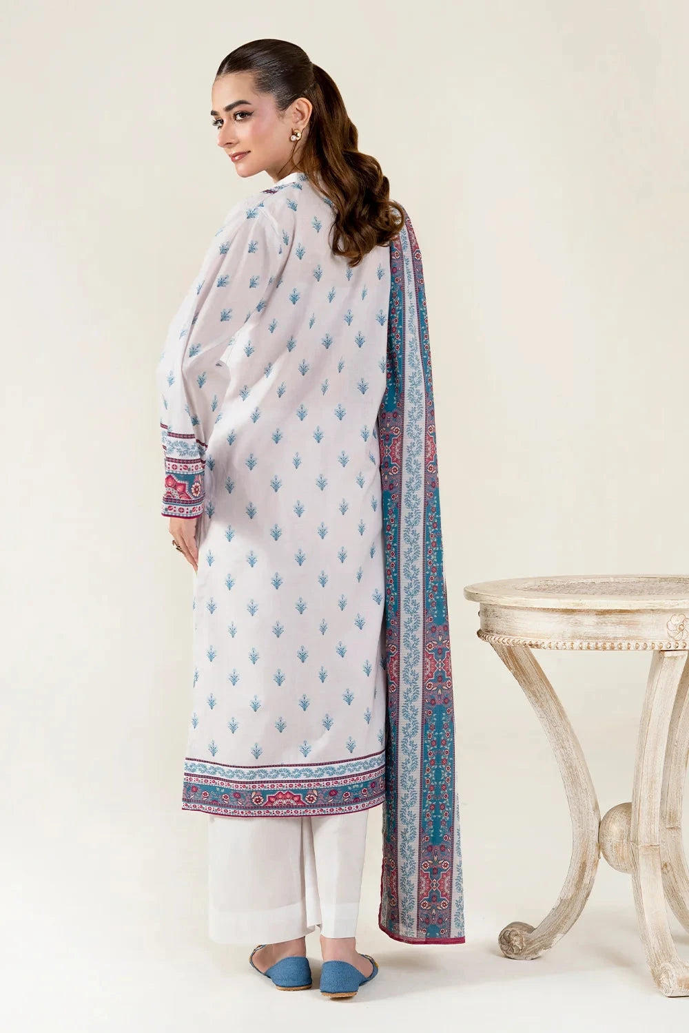 Printed Lawn Off White Stitched Suit - Khas