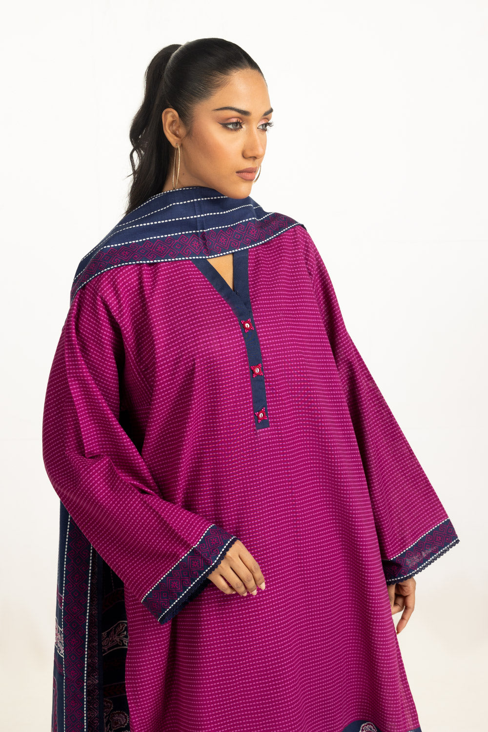 Khaddar Printed Magenta Stitched Suit - Gul Ahmed