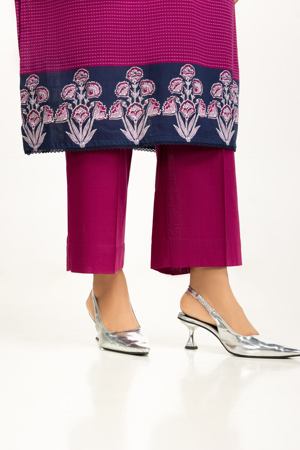 Khaddar Printed Magenta Stitched Suit - Gul Ahmed