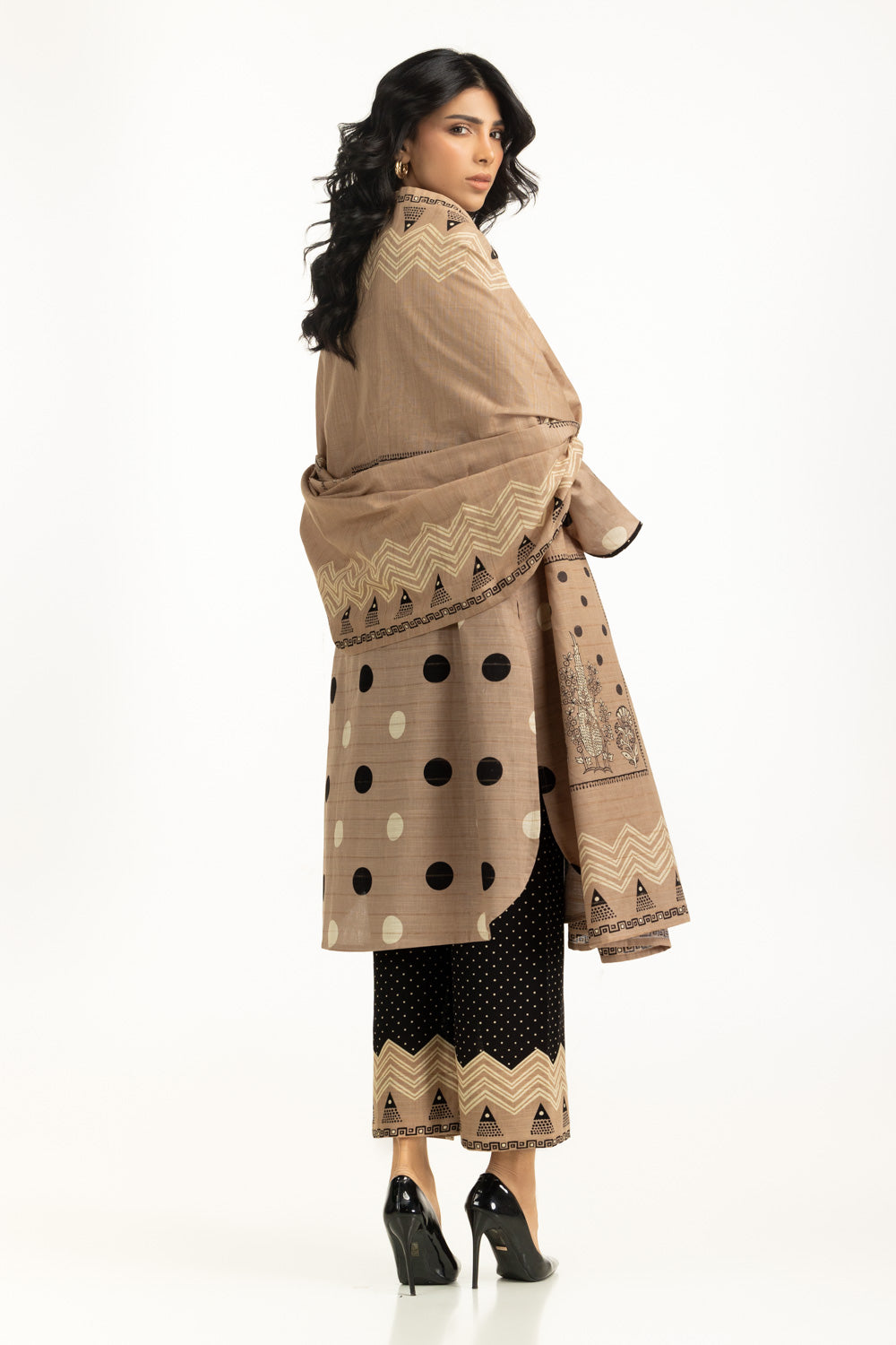 Khaddar Printed Brown Stitched Suit - Gul Ahmed