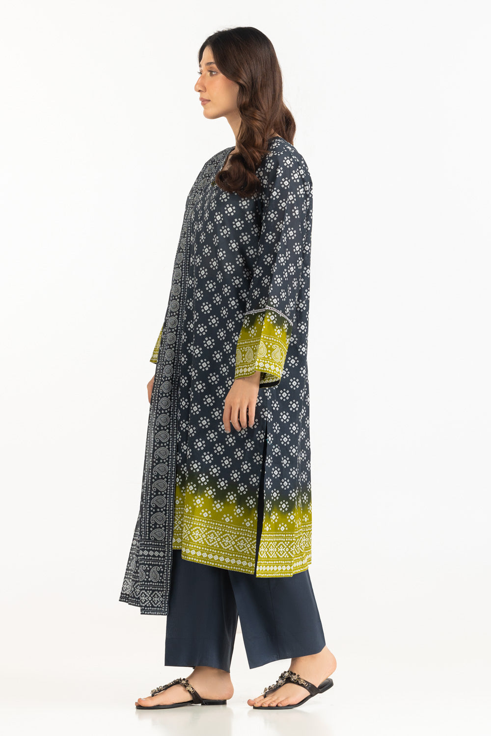 Printed Lawn Black Stitched Suit - Gul Ahmed