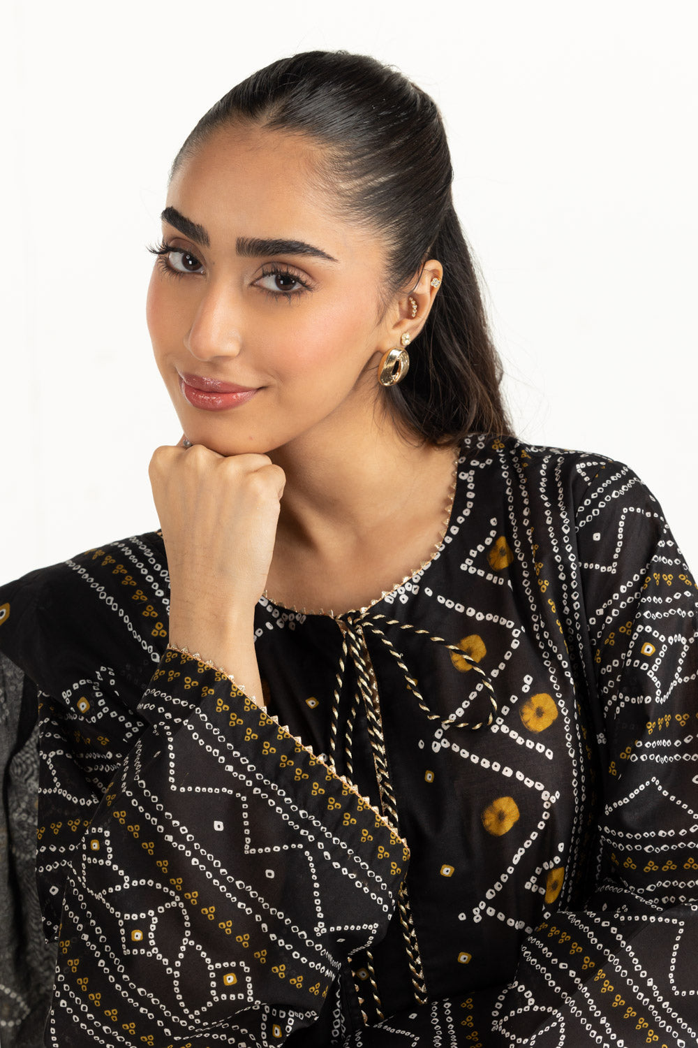 Printed Lawn Black Stitched Suit - Gul Ahmed