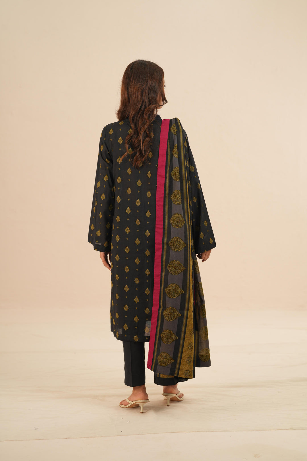 Lawn Black Stitched Suit - Nishat