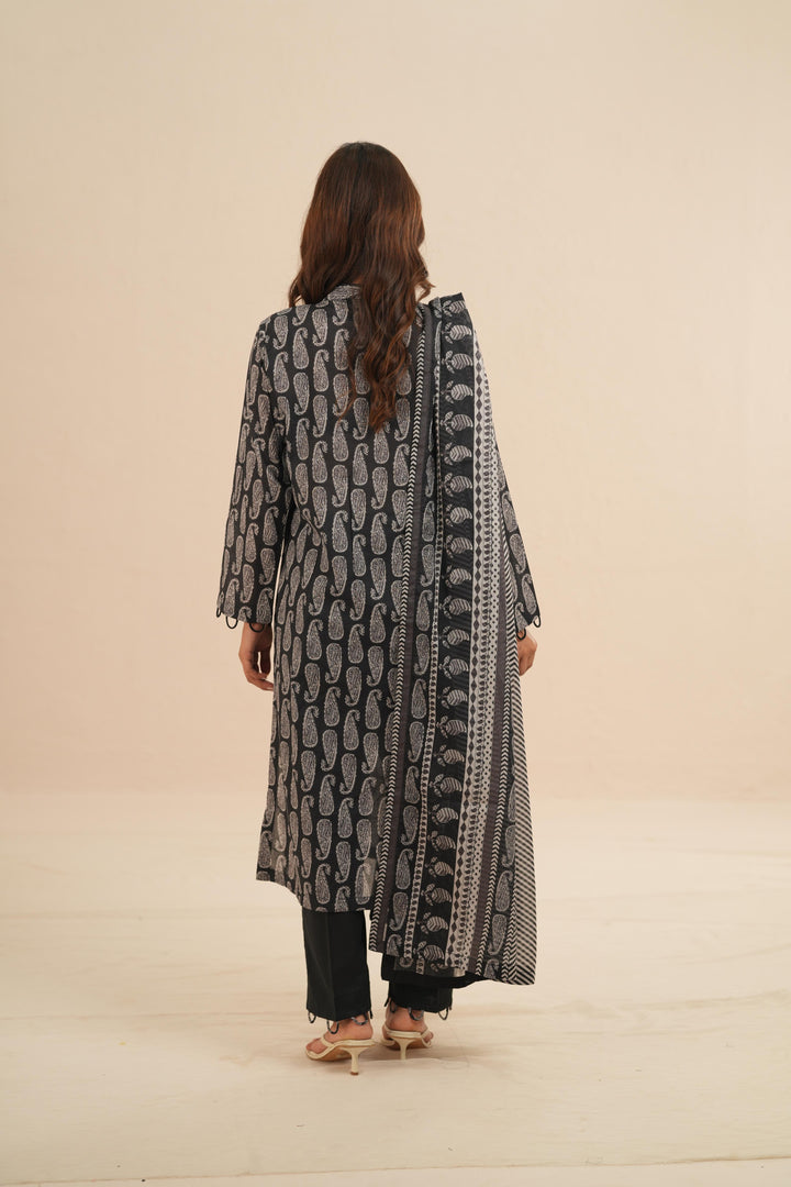 Lawn Black Stitched Suit - Nishat