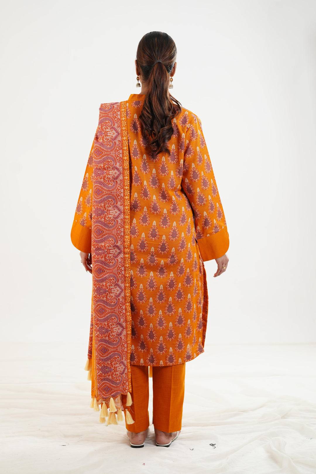 Printed Khaddar Orange Stitched Suit - Nishat
