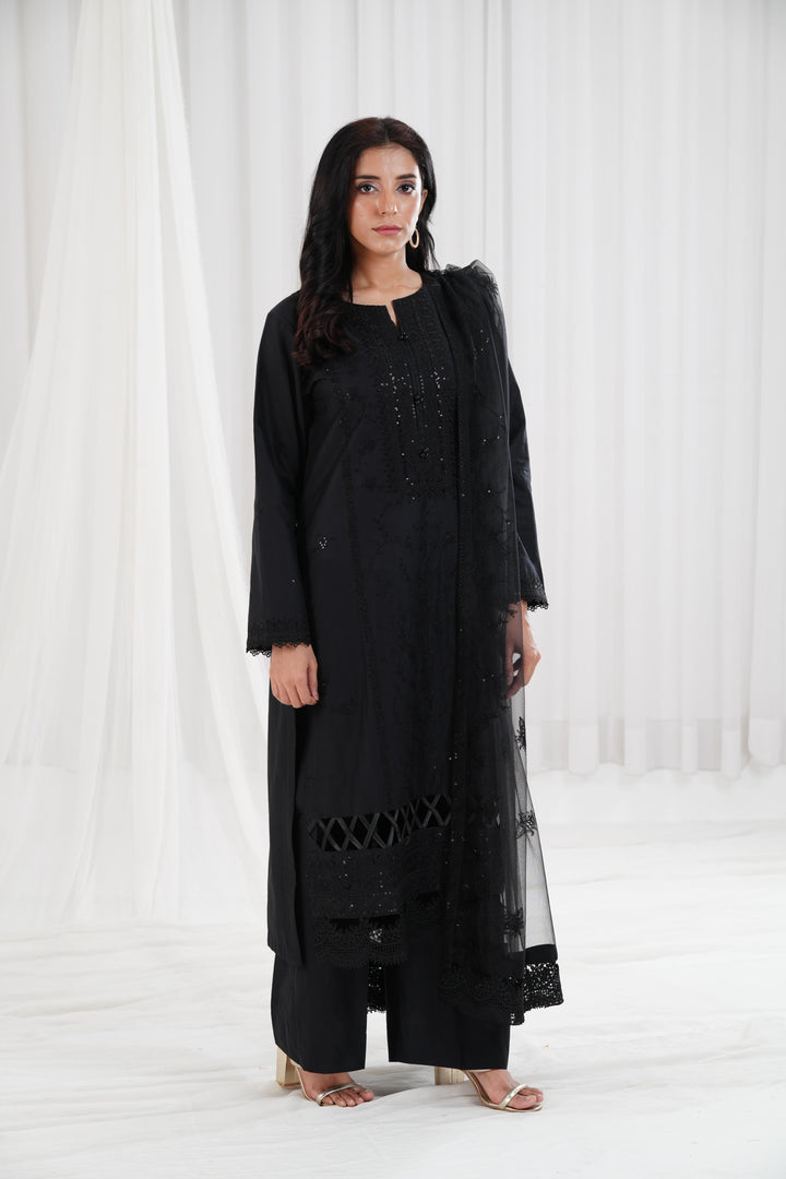 Embroidered Black Stitched Suit - Nishat