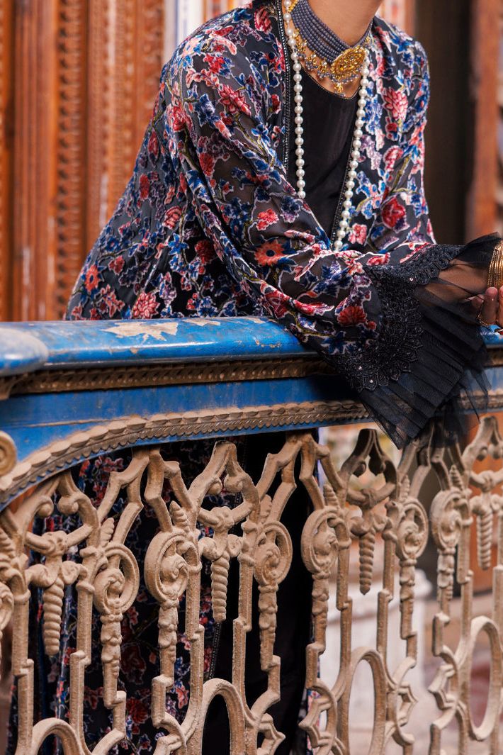 Palachi Black Stitched Suit - Almirah