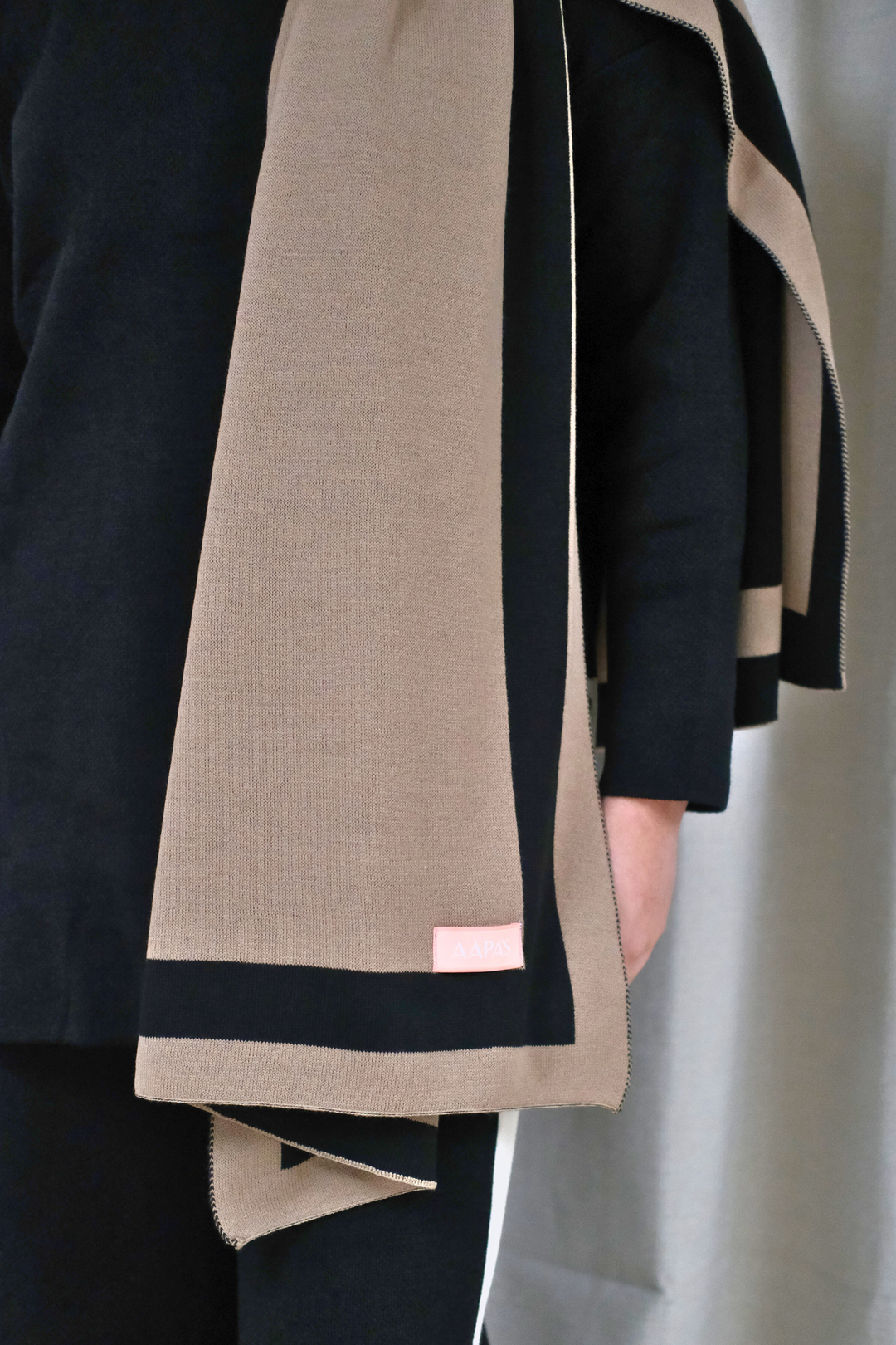 Knitted Draped Mouse Shawl