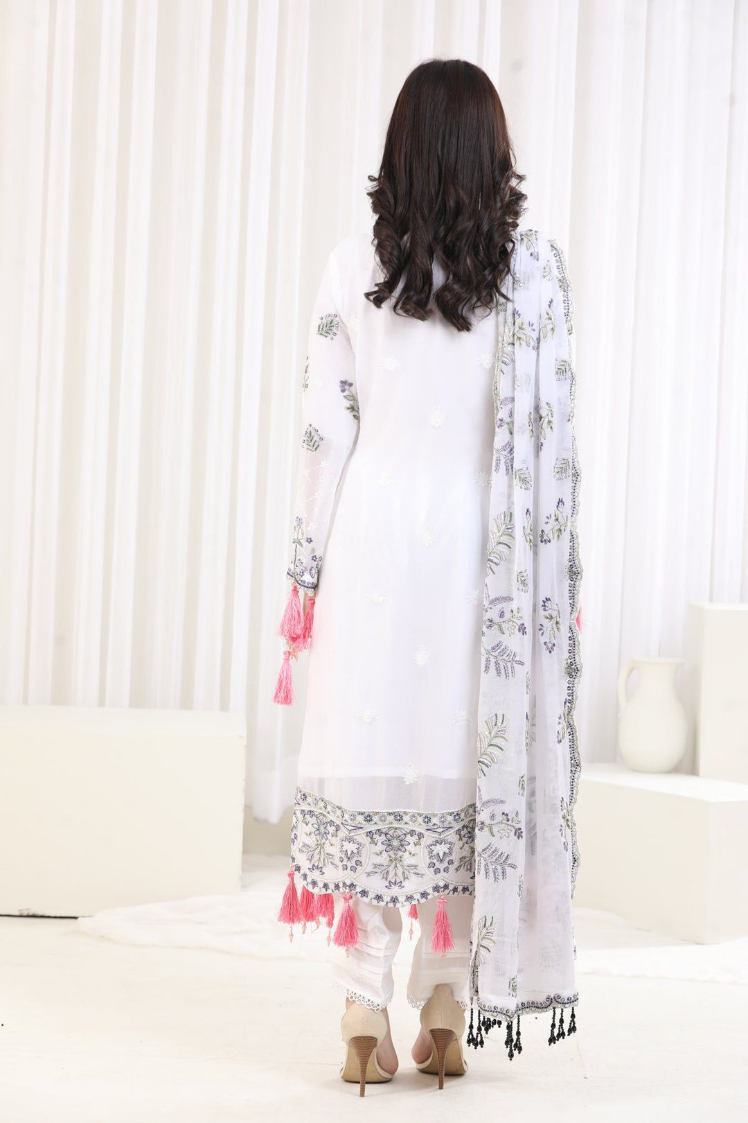 07-ABAR - Alizeh Lamhay Festive Collection