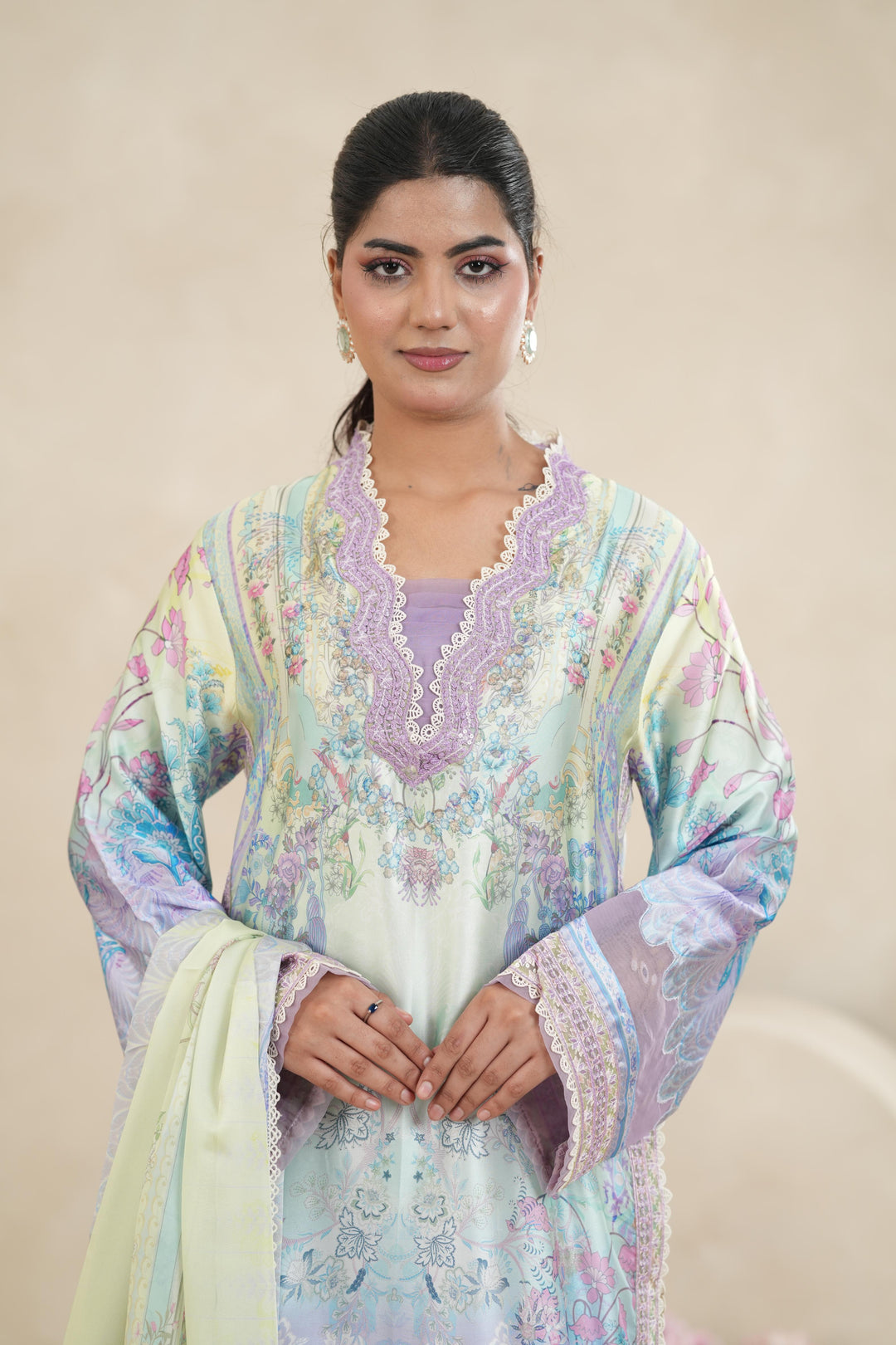 Design 4 - Stonez Silk Symphony Stitched