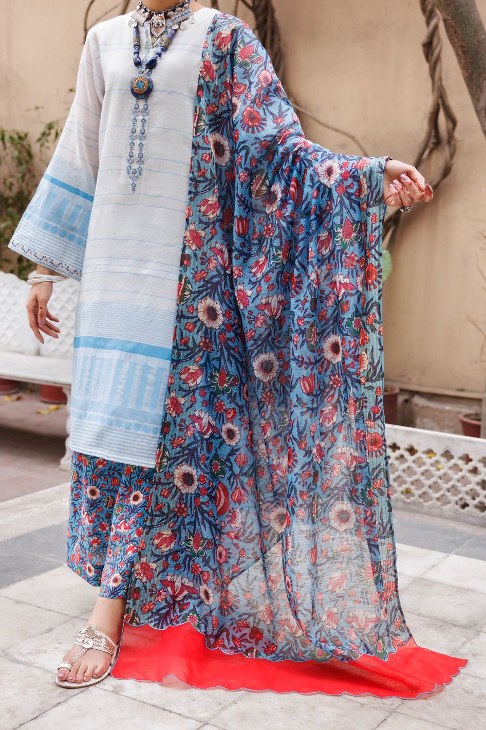 Yarn Dyed White Stitched Suit - Almirah
