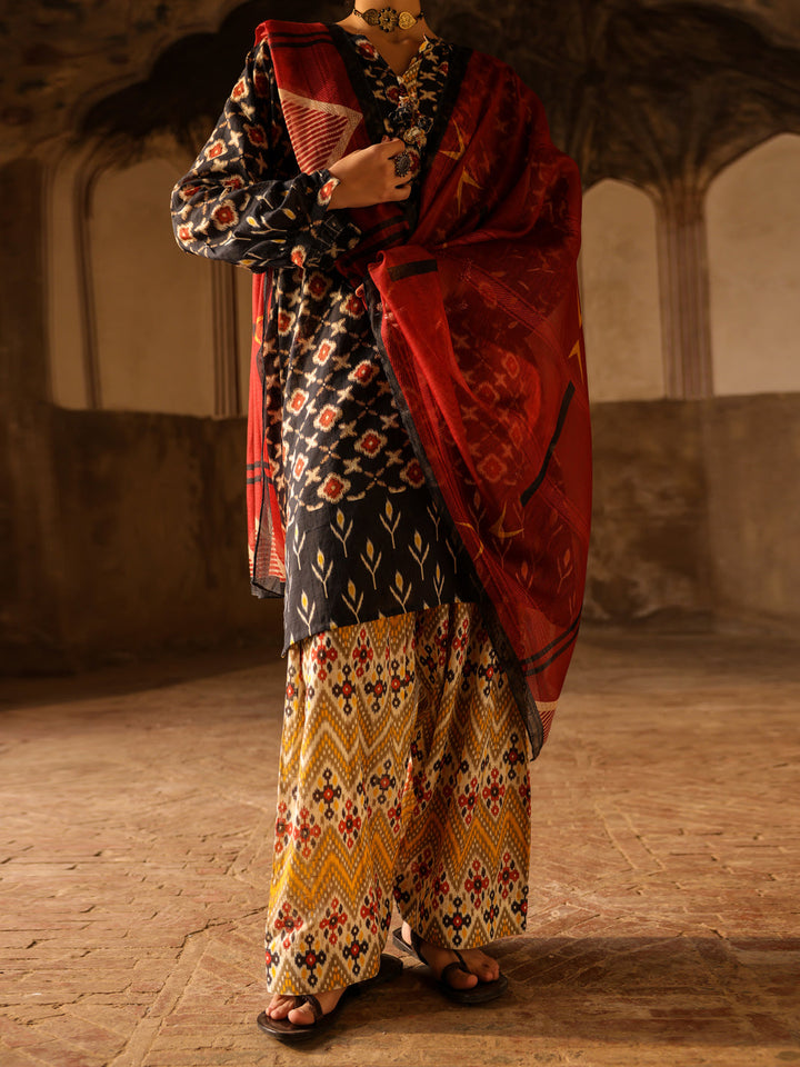 Square Dobby Black Stitched Suit - Almirah