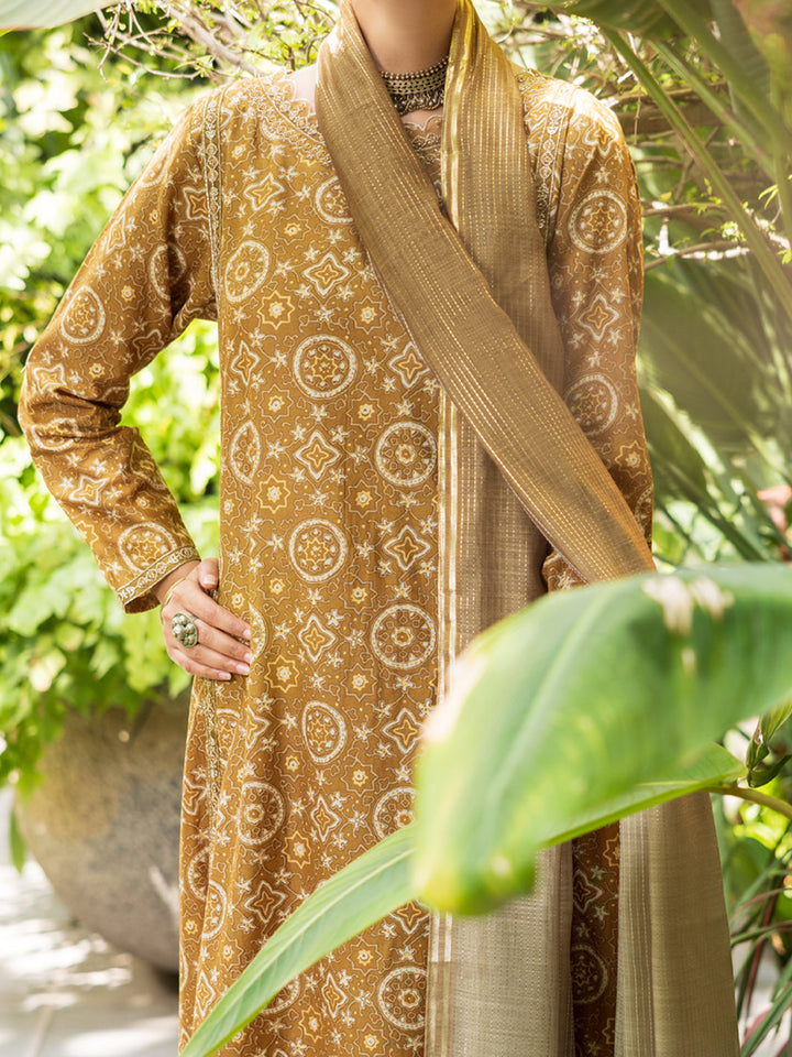Lawn Brass Stitched Suit - Almirah