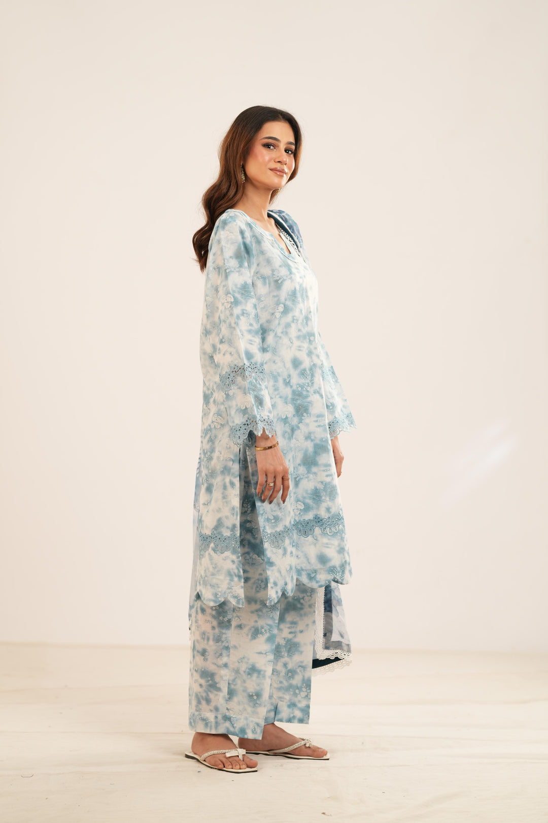 Aqua Veil - Farasha Printed Essentials Stitched