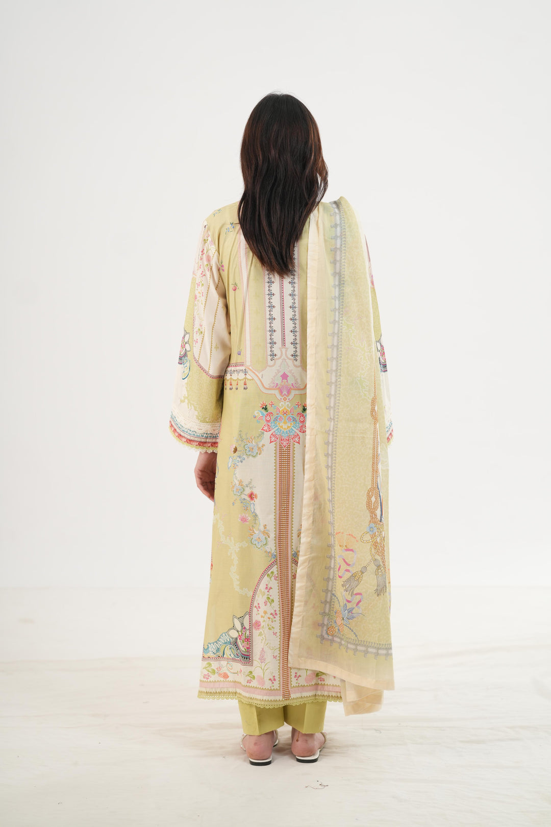 Vaila - Qalamkar Q Prints Festive Stitched