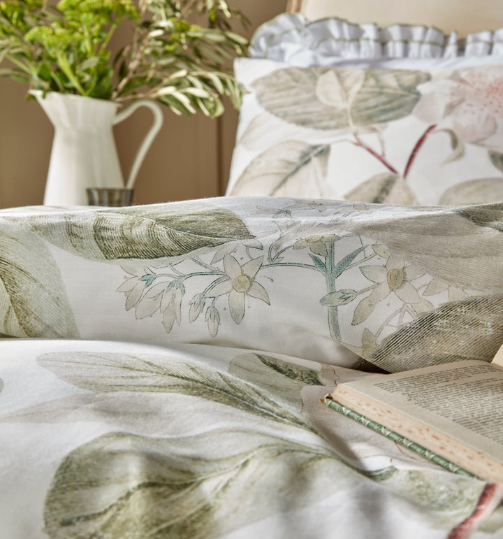 Vantona Archive Clara Floral Duvet Cover Set - Multi