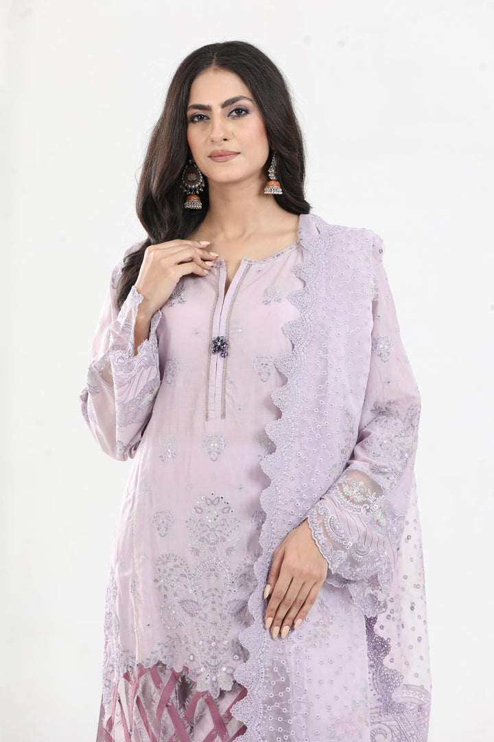 Design 9 - Baroque Swiss Lawn Collection