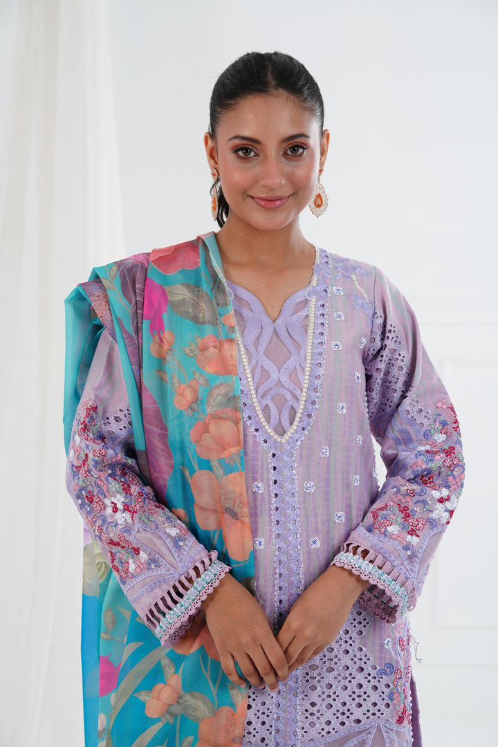 Chrysa - Afrozeh Luxury Lawn Stitched