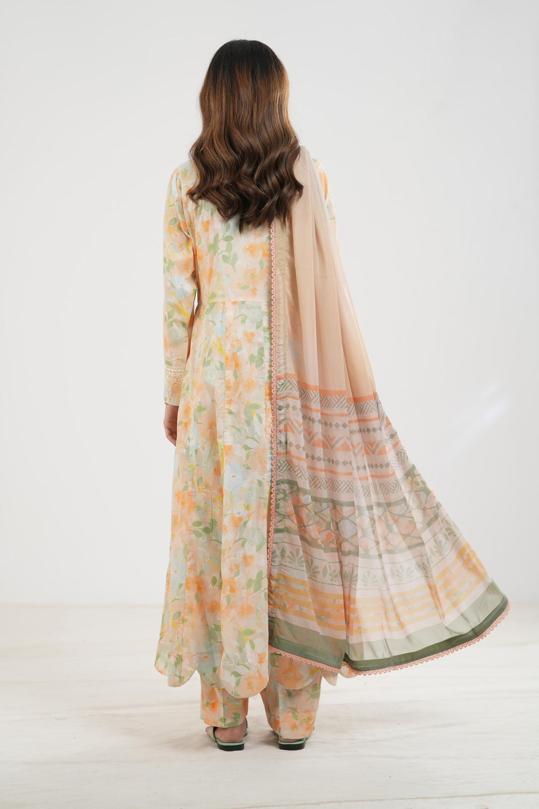 Cream Sparkle - Farasha Printed Essentials Stitched