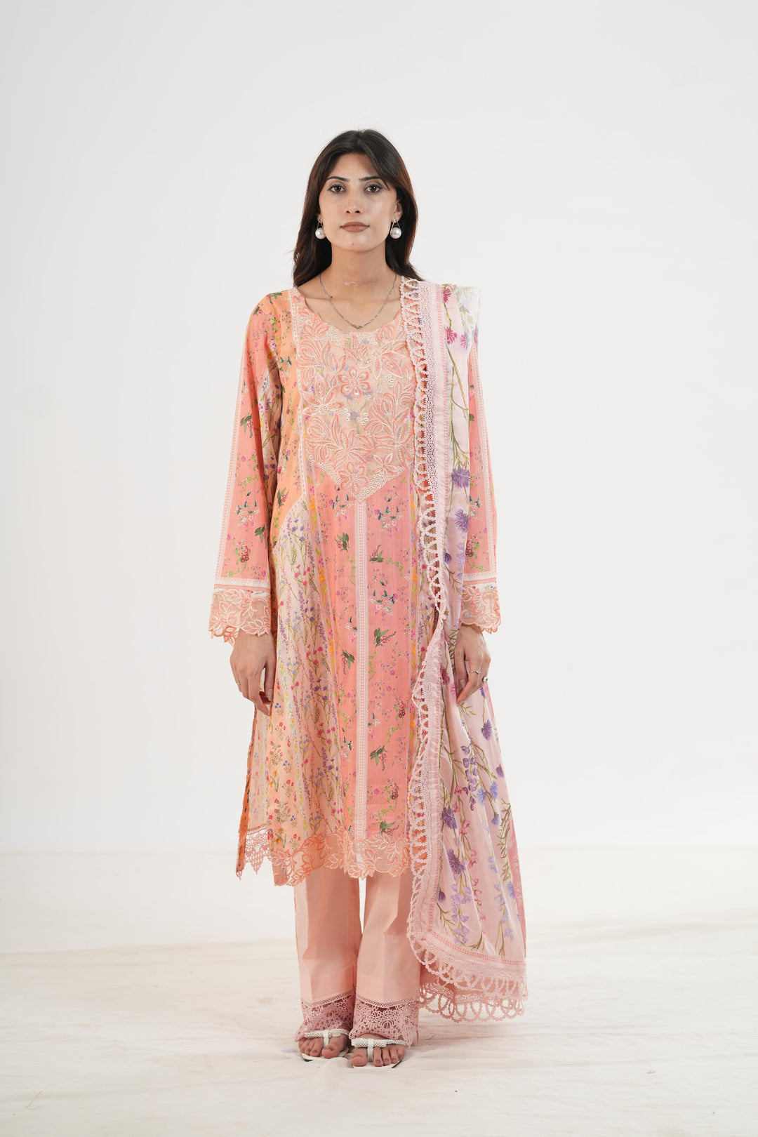 Daisy - Rang Rasiya Life Style Stitched