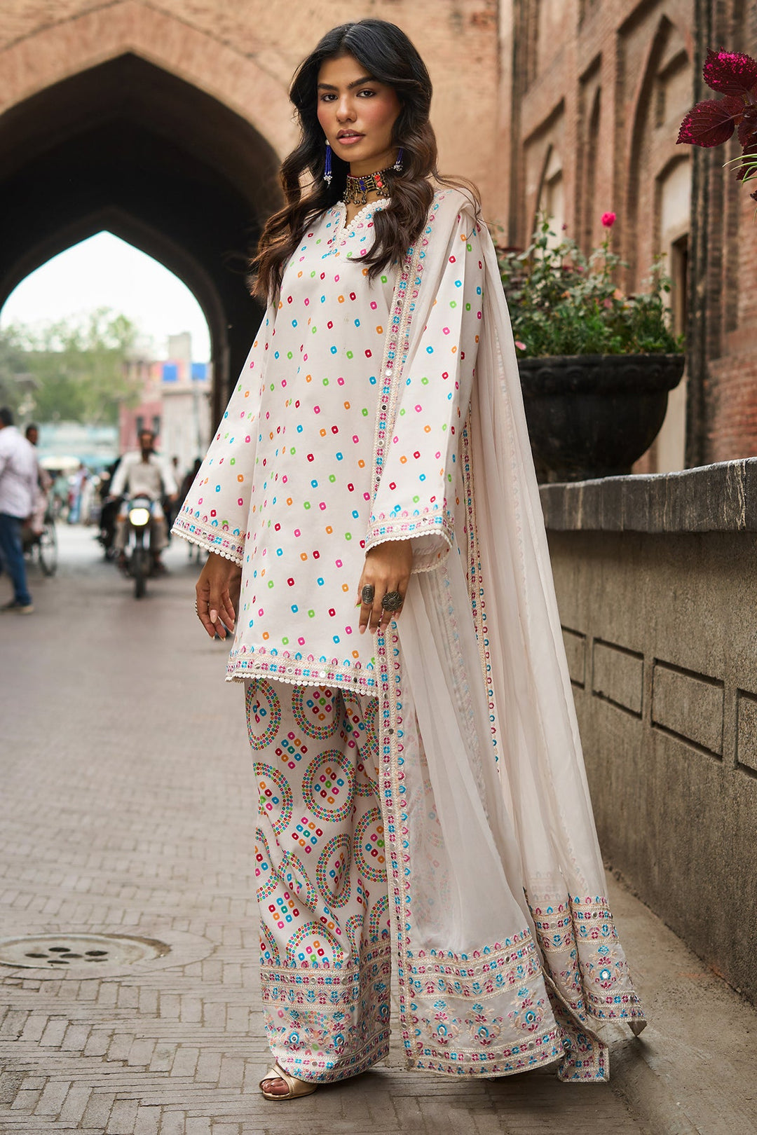 Lawn White Stitched Suit - Charizma