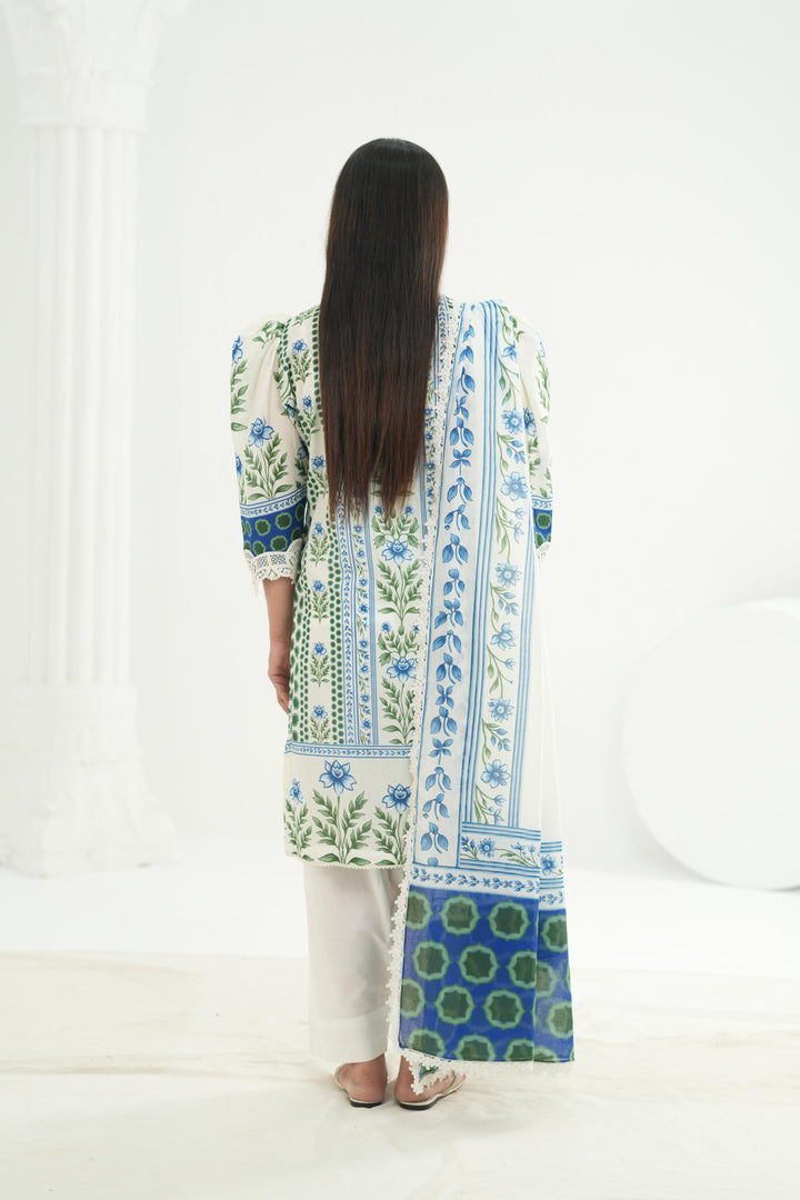 Design 8 - Maria B Elaheh '26 Stitched