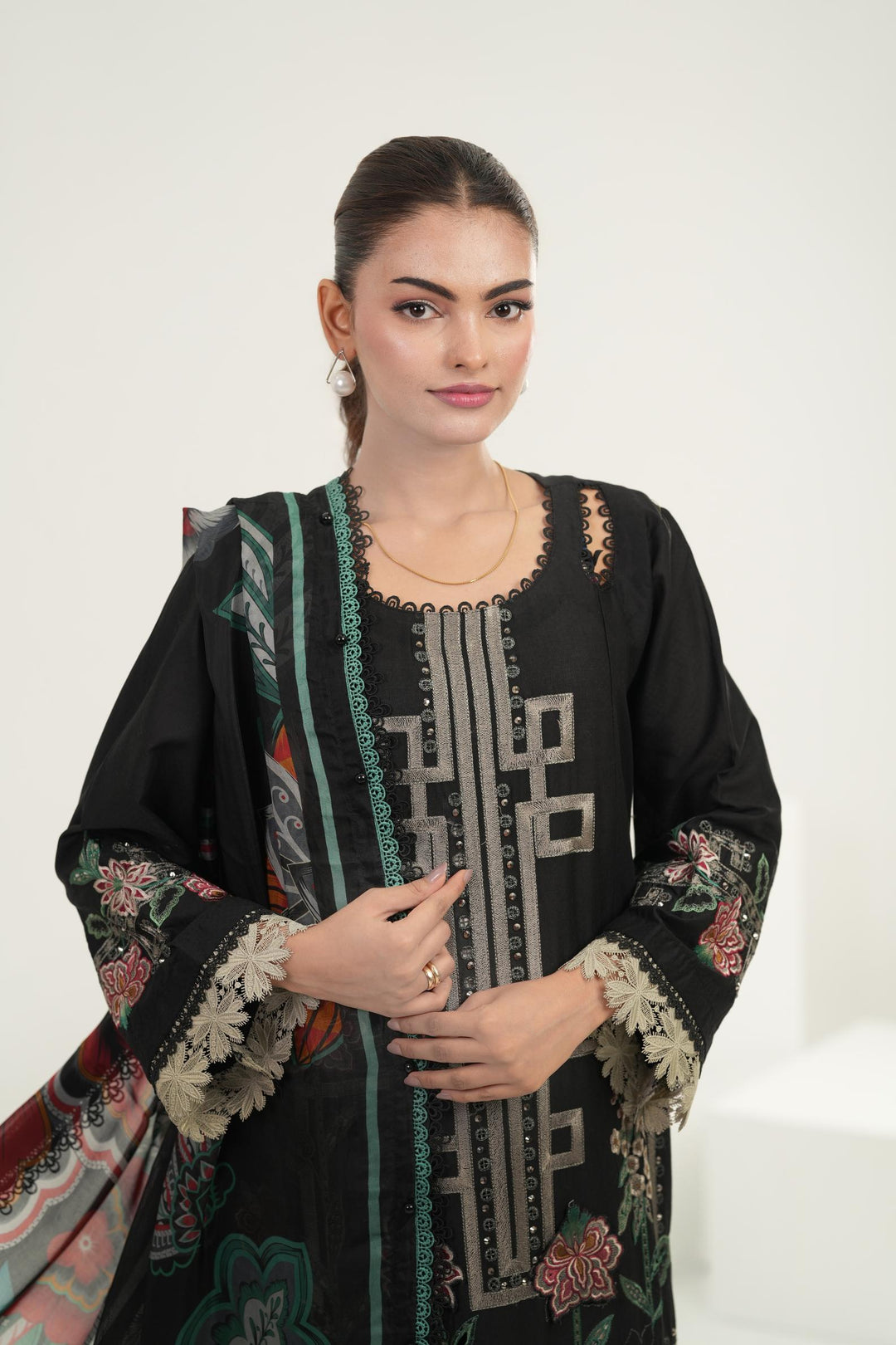 Design 11 - Maria B Luxury Lawn Stitched