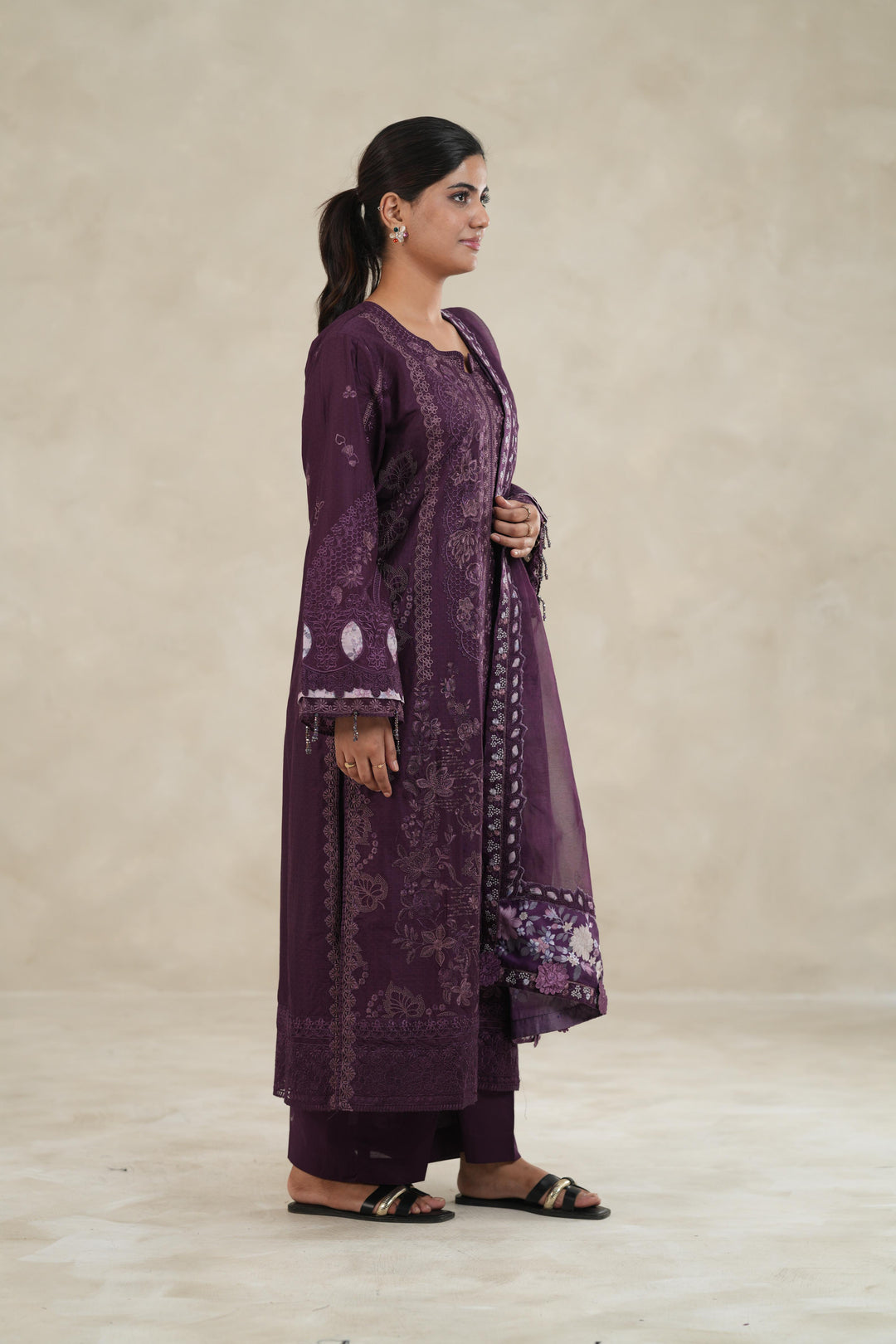 Design 2 - Baroque Eid Luxe Lawn Stitched