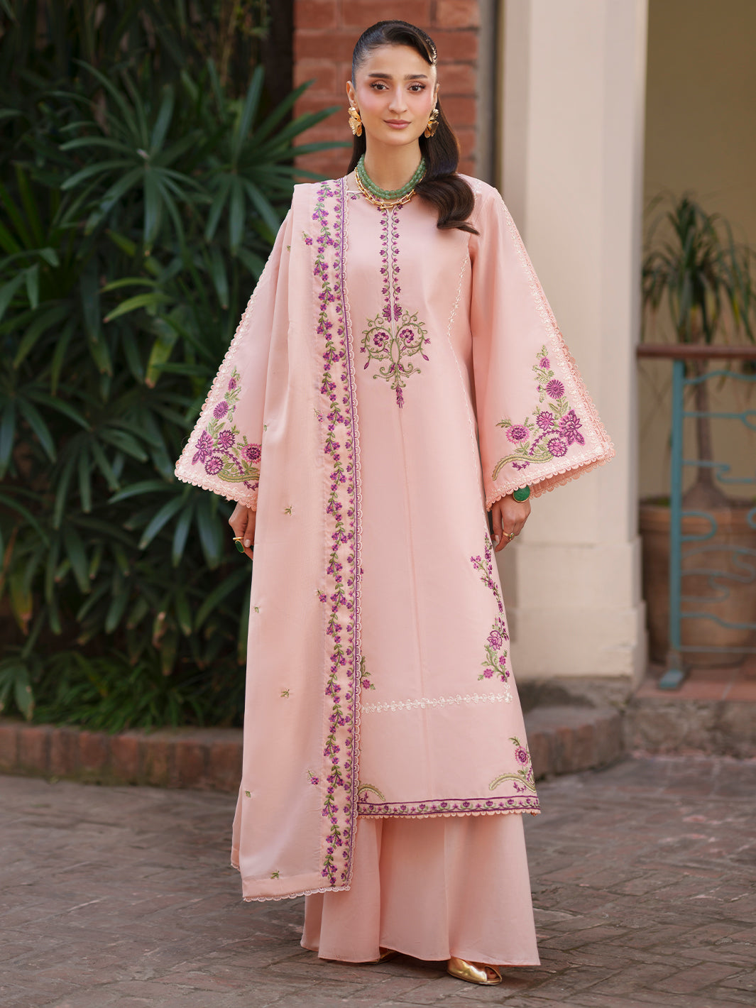 Design 1 - Mahnur Fiona Lawn Stitched