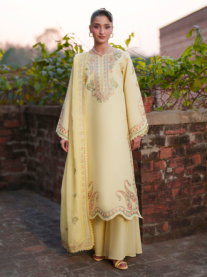 Design 5 - Mahnur Fiona Lawn Stitched