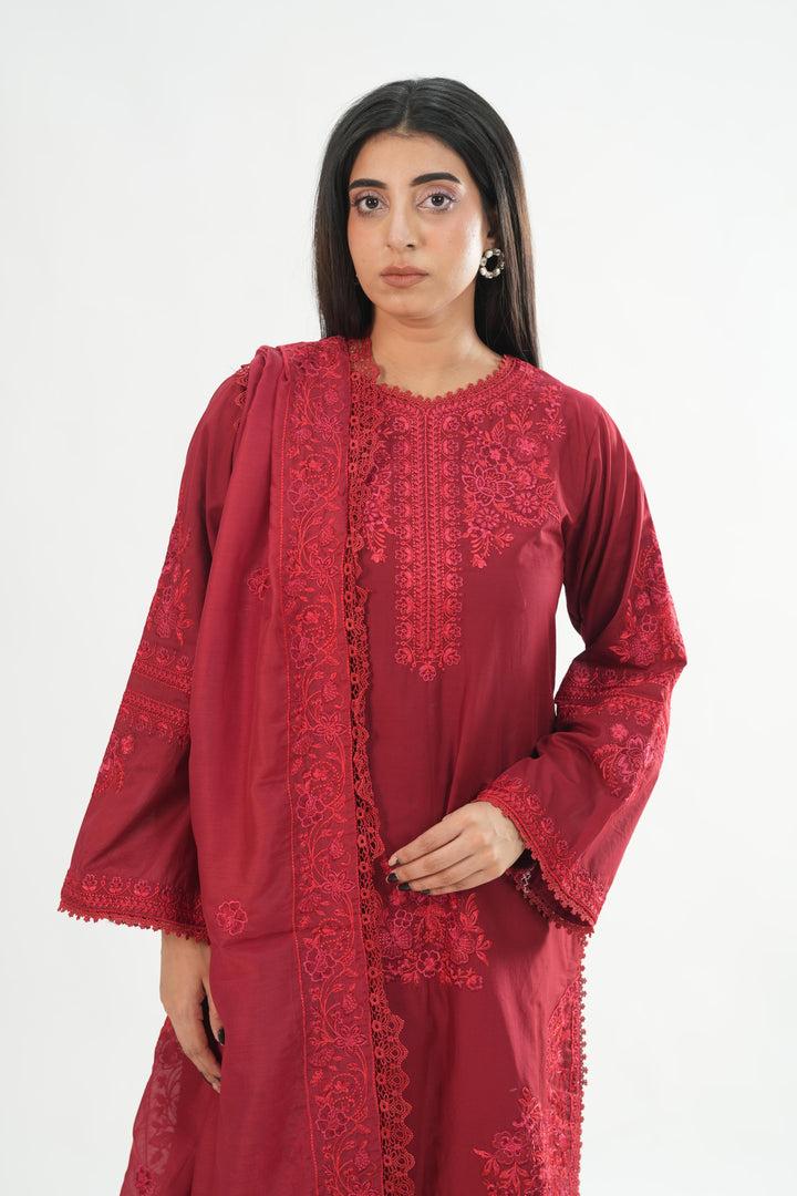 Design 7 - Mahnur Fiona Lawn Stitched
