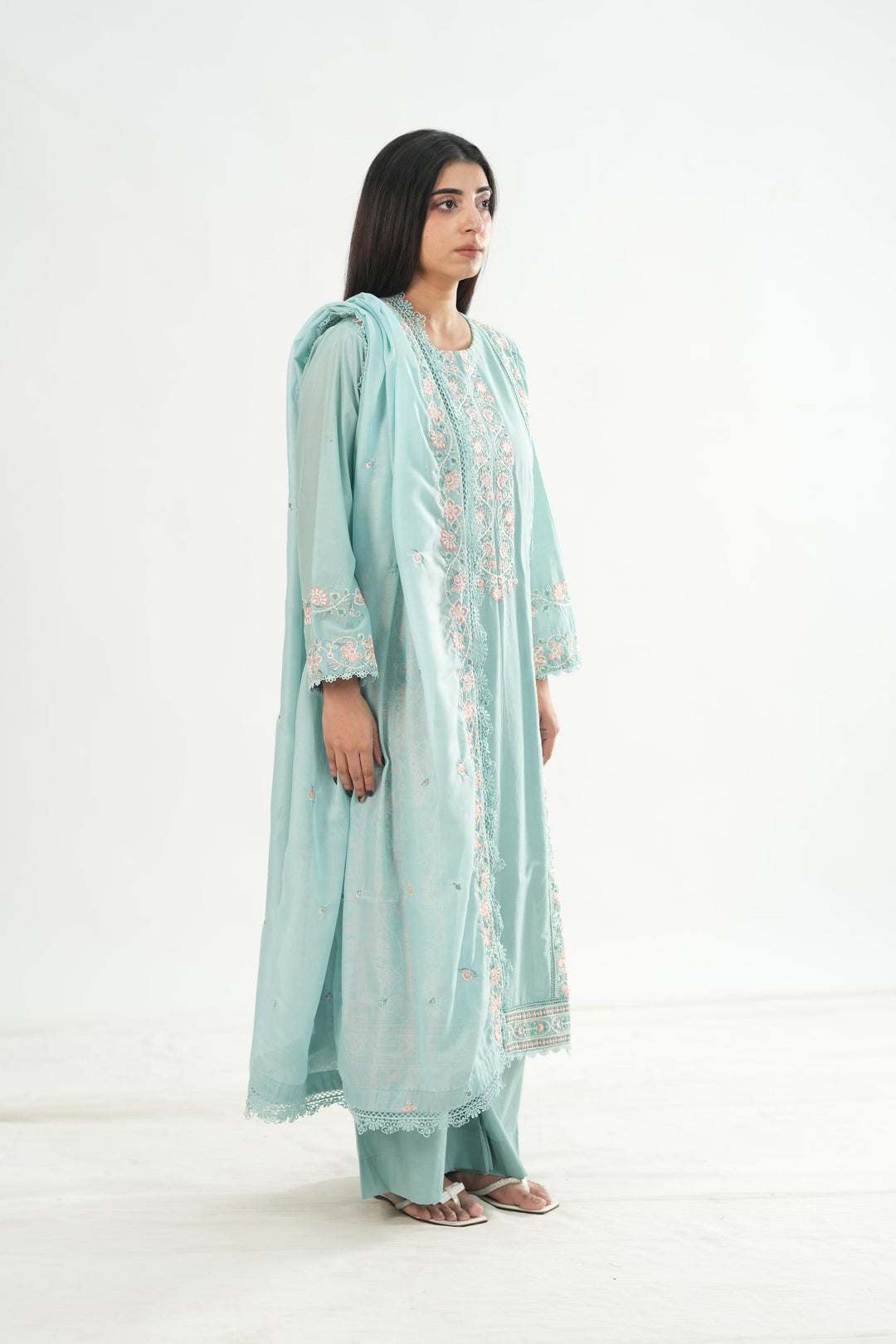 Design 12 - Mahnur Fiona Lawn Stitched