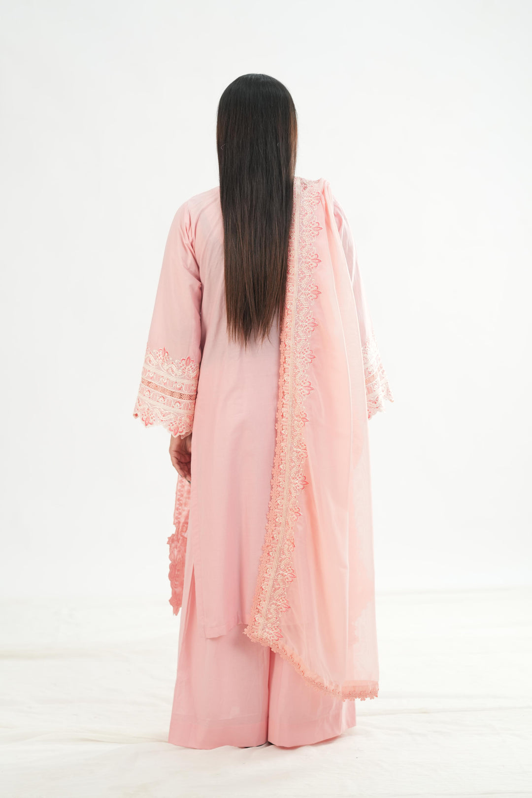 Design 13 - Mahnur Fiona Lawn Stitched