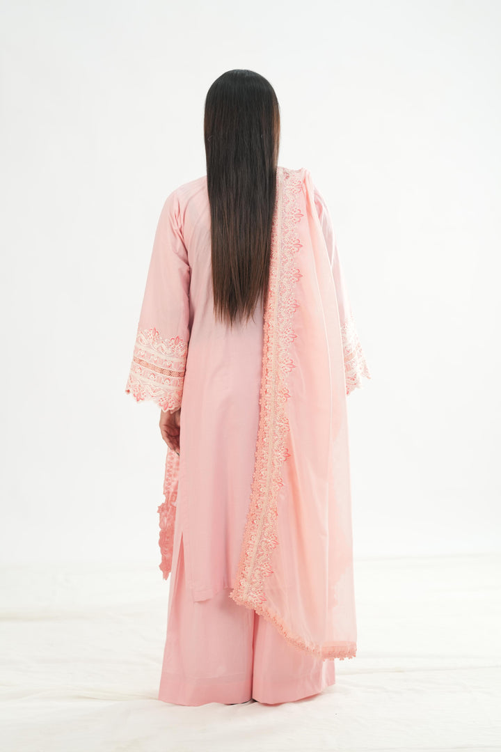 Design 13 - Mahnur Fiona Lawn Stitched
