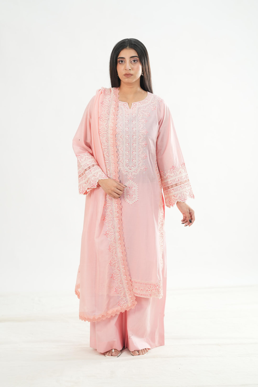 Design 13 - Mahnur Fiona Lawn Stitched