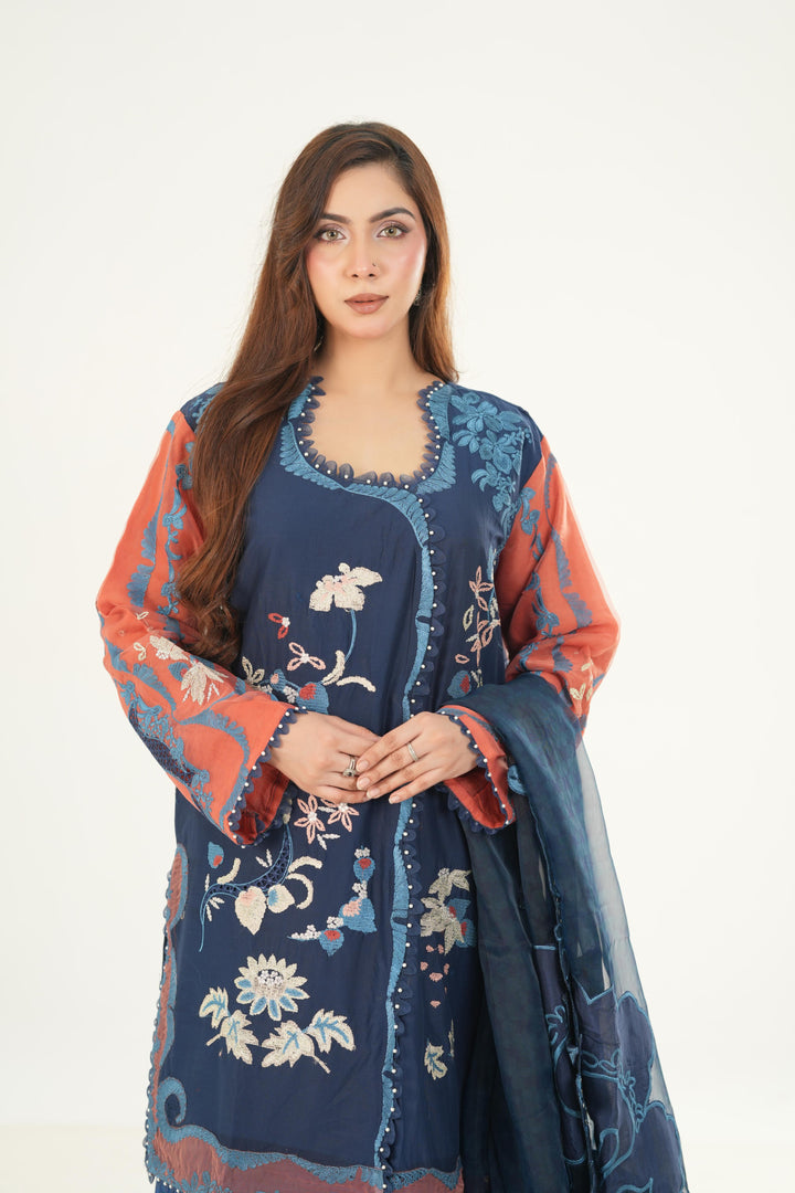 Avaia - Afrozeh A Lawn '26 Stitched