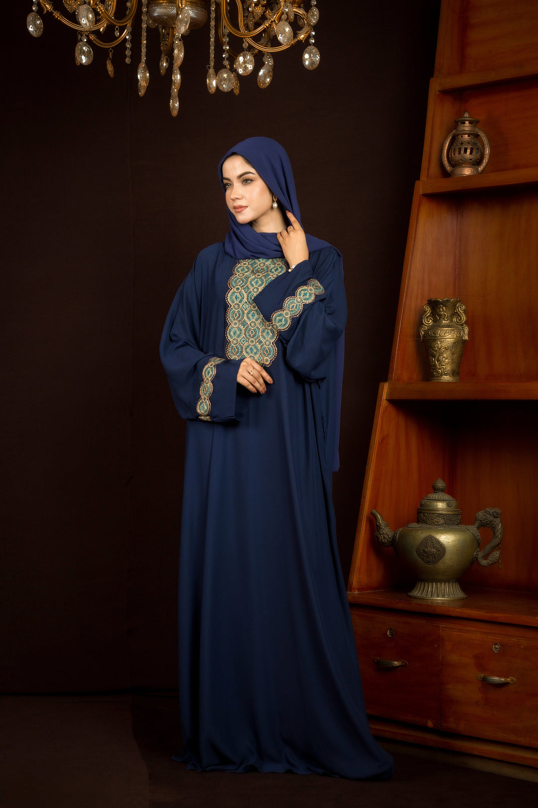 Zahara Navy Abaya