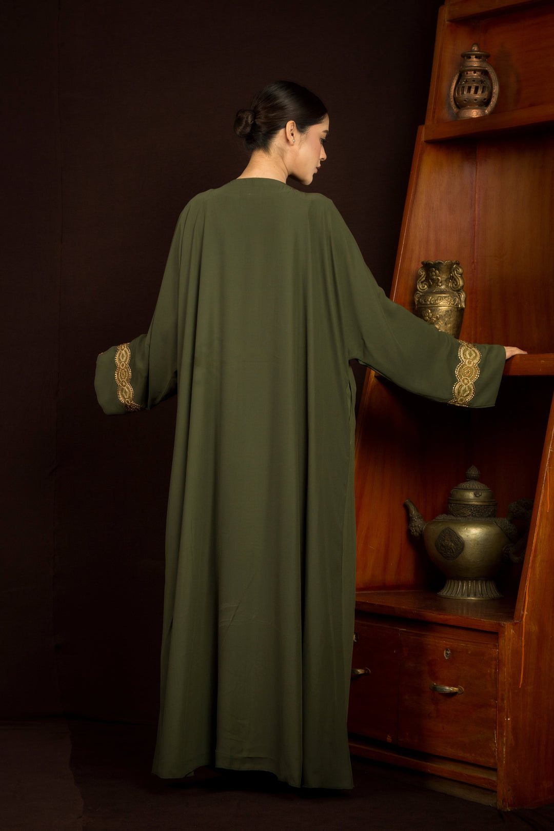 Zahara Olive Abaya