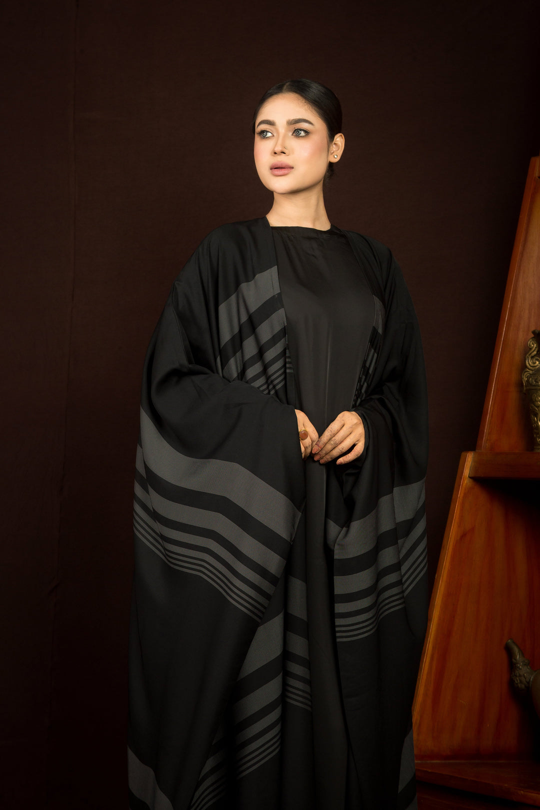 Miraan Black Abaya