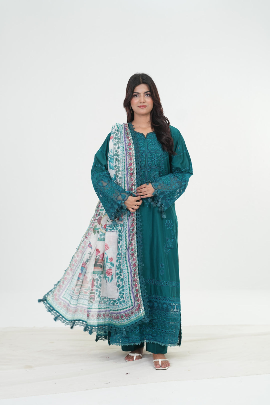 Design 3 - Jazmin Iris Luxury Stitched