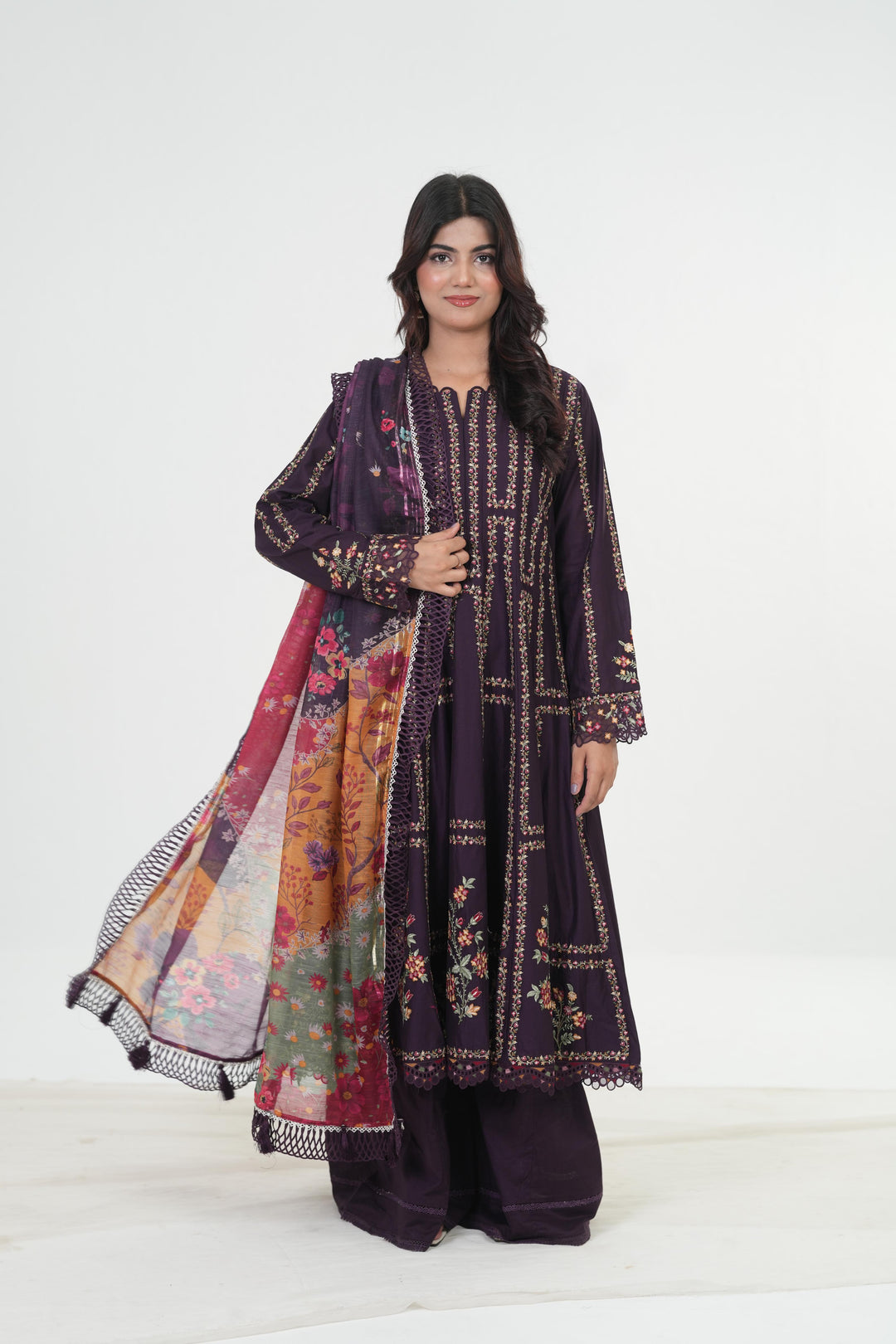 Design 6 - Jazmin Iris Luxury Stitched