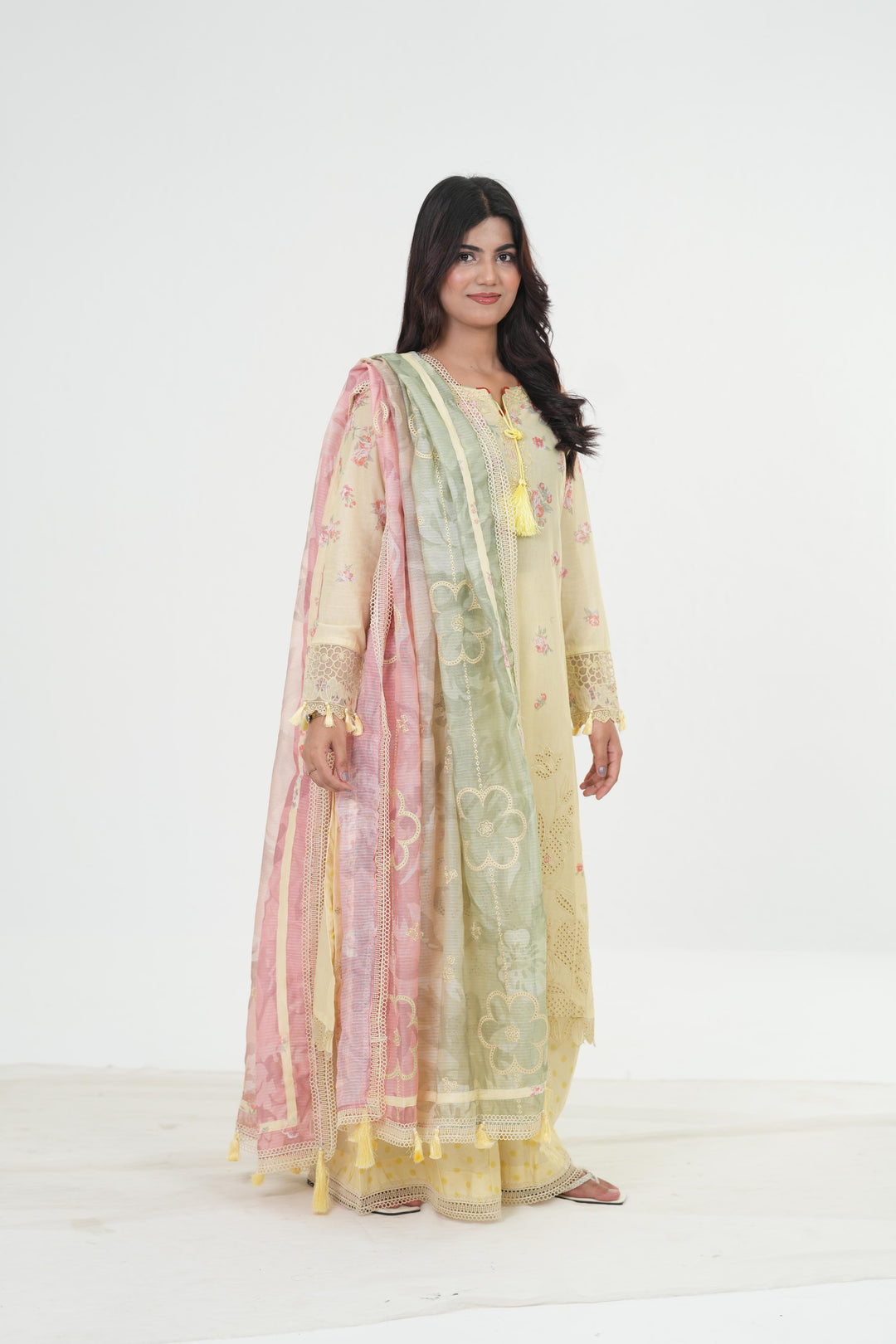 Design 7 - Jazmin Iris Luxury Stitched