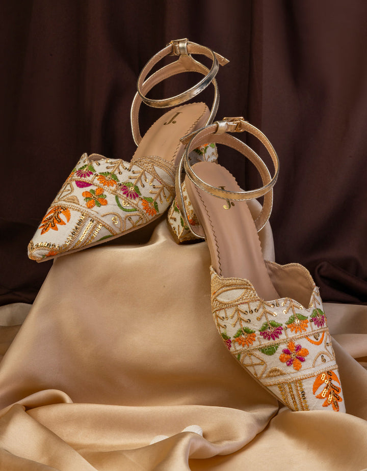 Lawn Off White Chappal - J. Junaid Jamshed